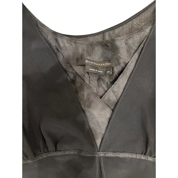 BCBGMAXAZRIA Black Sleeveless Layered Ruffle V-Neck Tank Top - Picture 2 of 7